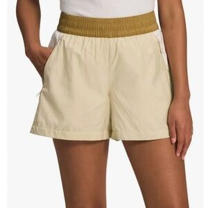 The Northface TNF X Women's Hiking Shorts Size S NWT